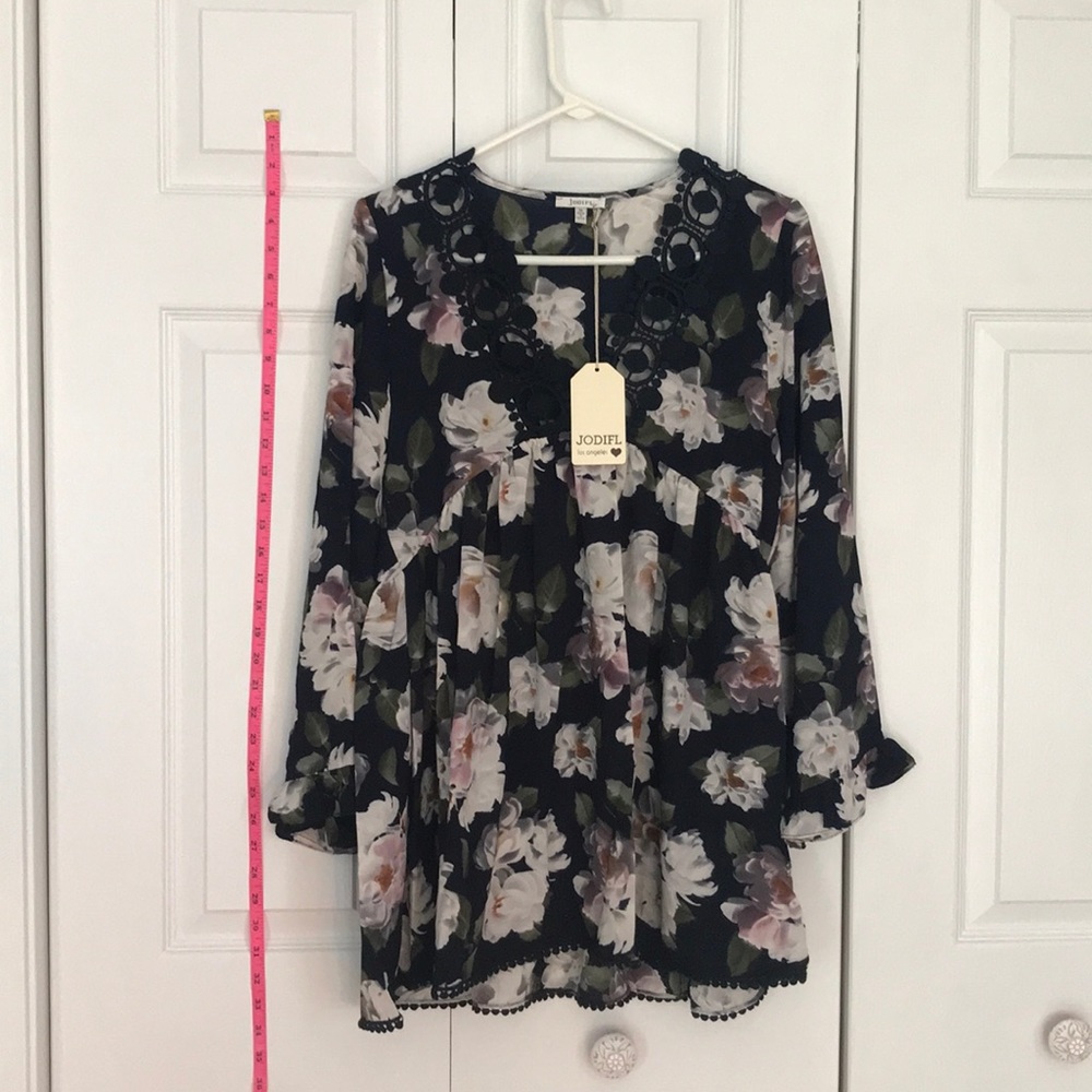 Jodifl Tunic - Picture 8 of 9